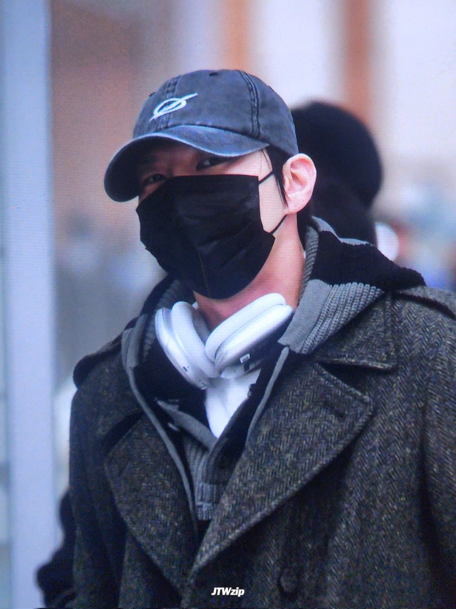 JTWzip's tweet photo. 240129 입국 프리뷰

고생해따 푹 쉬어❤️❤️

#레오 #LEO #정택운 #택운 @JUNGTW_LEO https://t.co/t8aPm3Usa9