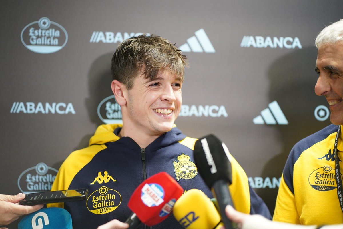 RCDeportivo's tweet photo. 🎙️ Aquí podes ver as declaracións de Rubén López despois do #CeltaFortunaDépor.

📺 https://t.co/mfAfnOI6rJ https://t.co/TGiL9plA6O