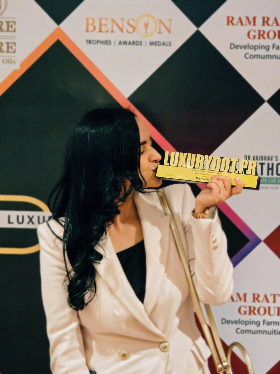 Planned surprise birthday trip for Harsh! Firse bache banne ka time aane wala hai! Can you guess where in the world am I taking him? 🤪

Oh btw we won our first award. Thanks everyone!❤️