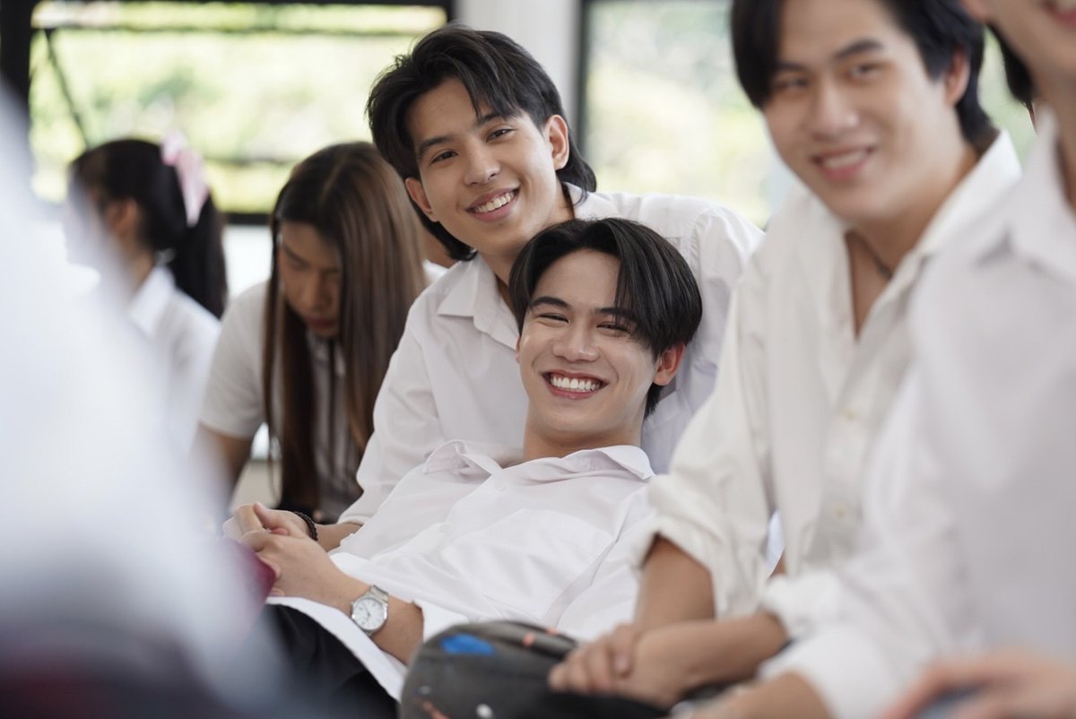 WeAreSeriesTH's tweet photo. คือเรา Q19 สดใสยามเช้ากับพี่คิวน้อนเต้ย 🌞

#WeAreSeries 
#GMMTV https://t.co/JZFReJiSeH