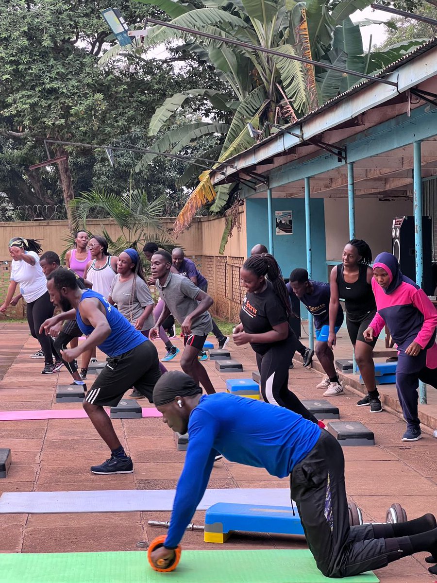 Fitness is not 30% gym and 70% diet. It’s 100% dedication to the gym and your diet.

Lets go again this Monday at Makerere Swimming pool Arena at 5:30pm.
#ActiveLiving
#KeepItAtTekSports