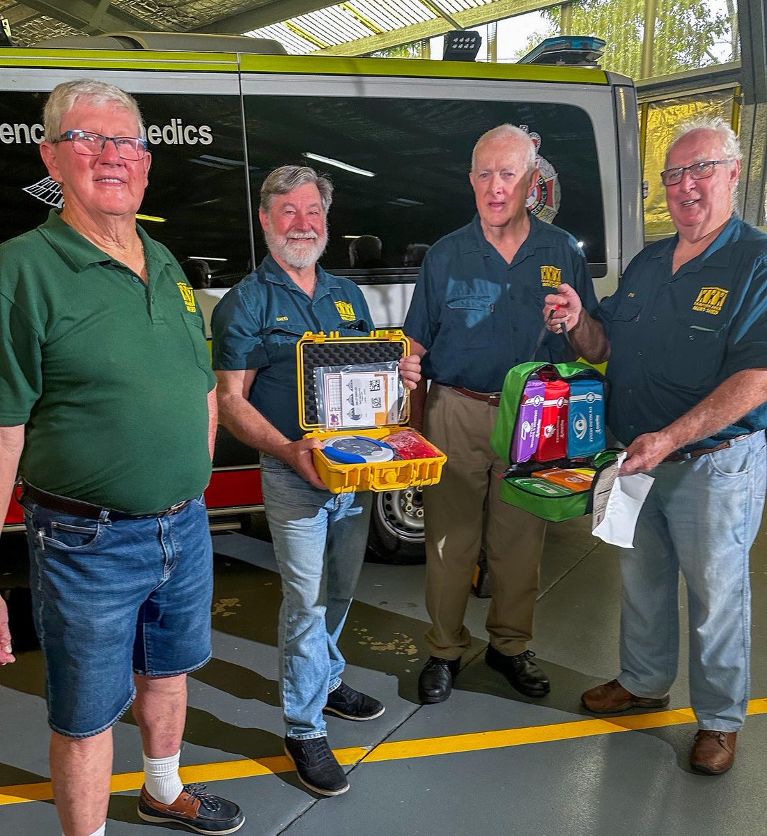 Peter Schinkel has been reunited with the paramedics who saved his life. In December 2023, Peter collapsed into cardiac arrest at the Samford Area Mens’ Shed. Allen Marr, a retired @QldAmbulance paramedic with 40 years of service, Phil and Greg immediately jumped into action.