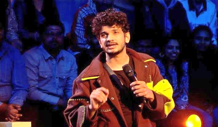 अगर आप हिन्दुओं के देश में
हिन्दू देवी देवताओं को गाली दे सकते हैं..

तो हिन्दू आपको अपने देश का स्टार बना देंगे✊

शाबाश हिन्दुओं.. देवी देवताओं को अपमानित करने वाला मुनव्वर फारूखी बिगबॉस विनर बना ||