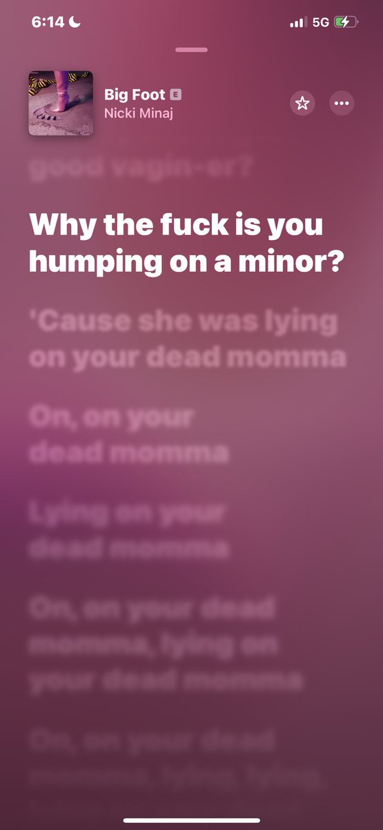 2swaggedou2's tweet photo. nicki minaj after mistaking a bar meant for her husband to diss megan https://t.co/CNhxn6M2Is