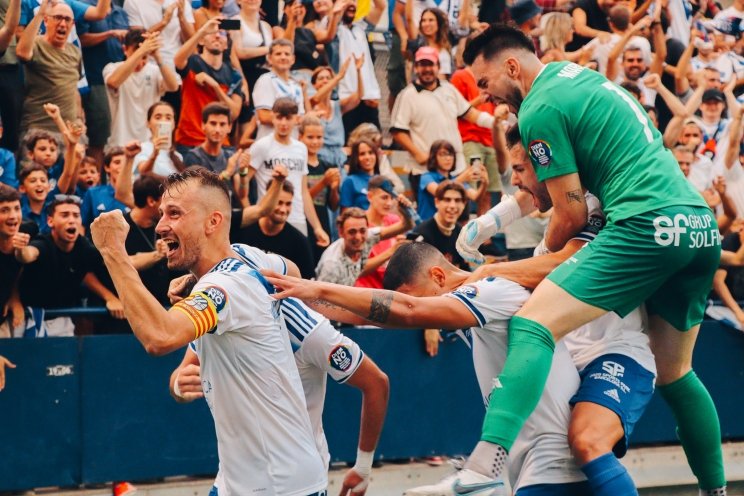 Jujixons tweet media