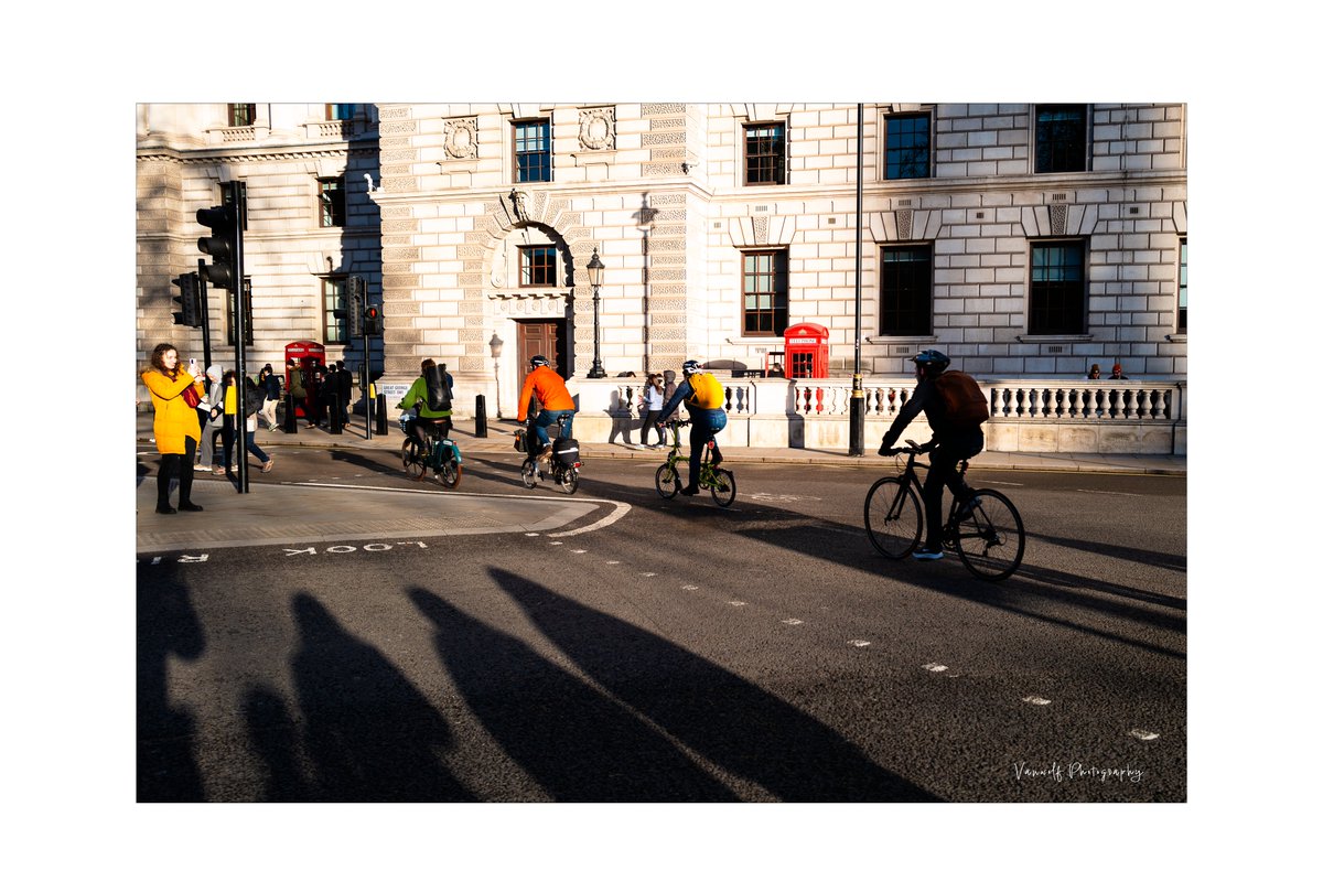 Riding a bike in London wasn't for the feint hearted in places but around Westminster seemed fine. #LeicaQ3 #londonstreets