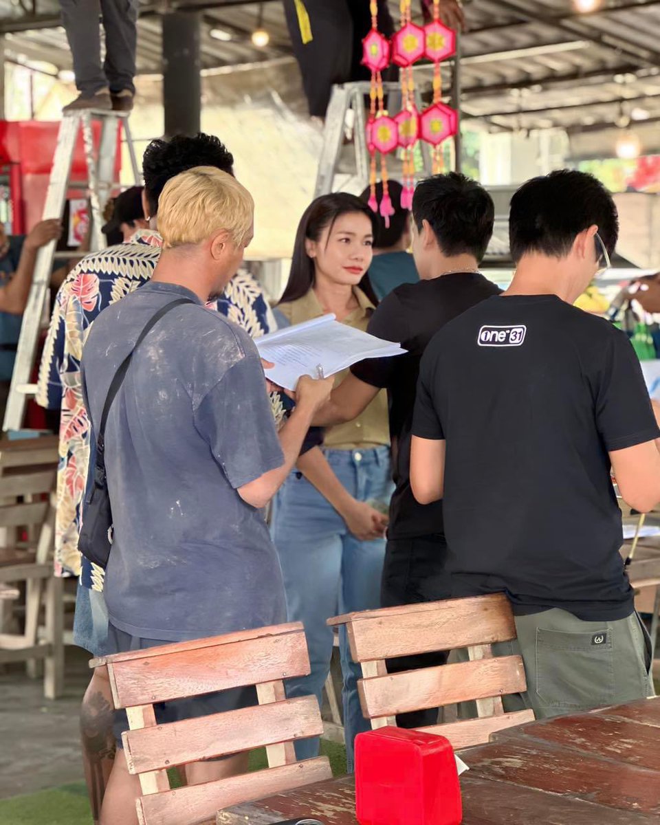 tai_ora_thai's tweet photo. 🎥 🎬 ถ่ายละครค่ะวันนี้ 

#ดั่งธรณี
#ต่ายไผ่
#ดาหลา
#taiorathai
#ผู้หญิงหัวใจอิสาน https://t.co/hqO0G2EJtf