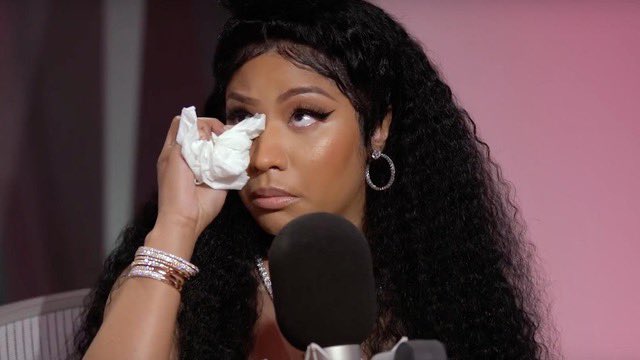 blindingliqhts's tweet photo. @NICKIMINAJ no bars. https://t.co/FxQtXizDOZ