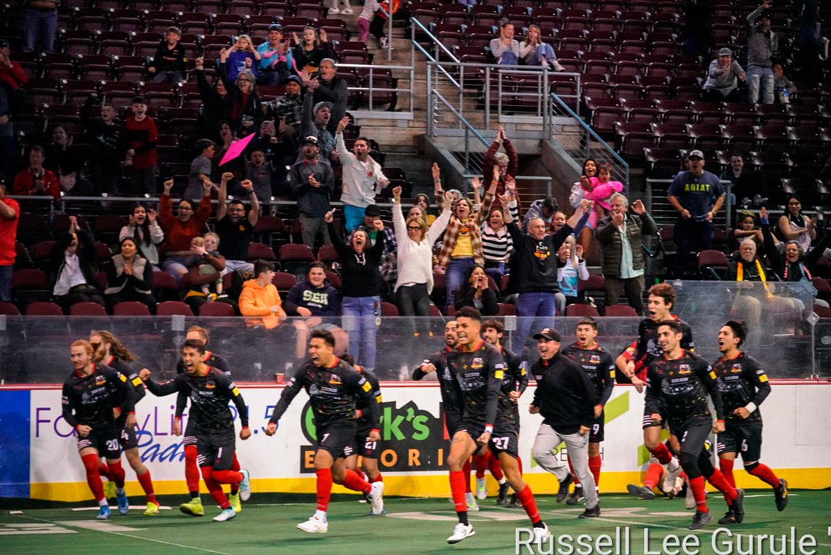 RussellGurule's tweet photo. ⚽️New Mexico Runners win in a shootout over the Kansas Bandits 9-8.  #letthemplay #MASL2 #Runasone https://t.co/NRQ5rQpJp3