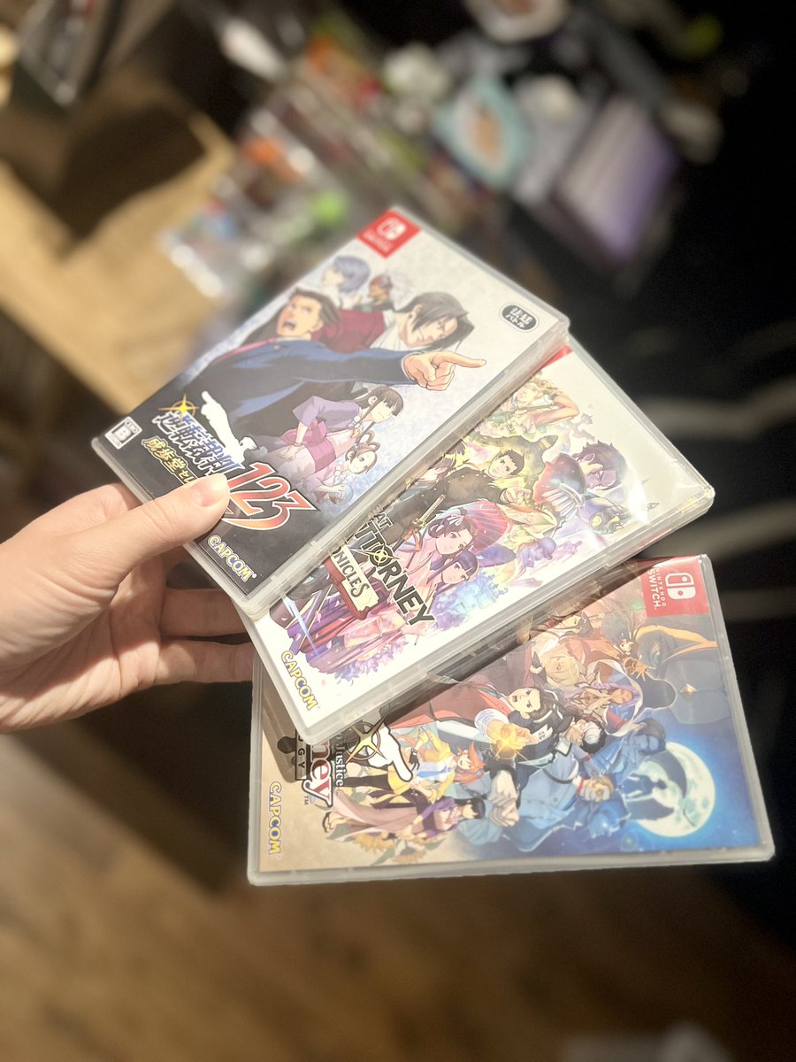 Q υ ε ε η (Jamara) tweet media