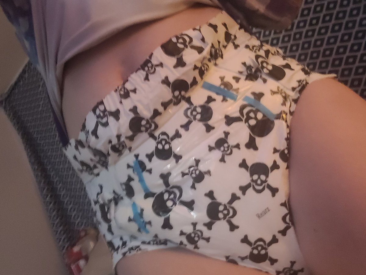 PrivateLila's tweet photo. @3nriqu322 My #abdl account, my old account had 3000+ followers and my new one has half of that and my follows had plateaued 🫶😅 https://t.co/jdsgcWXchv