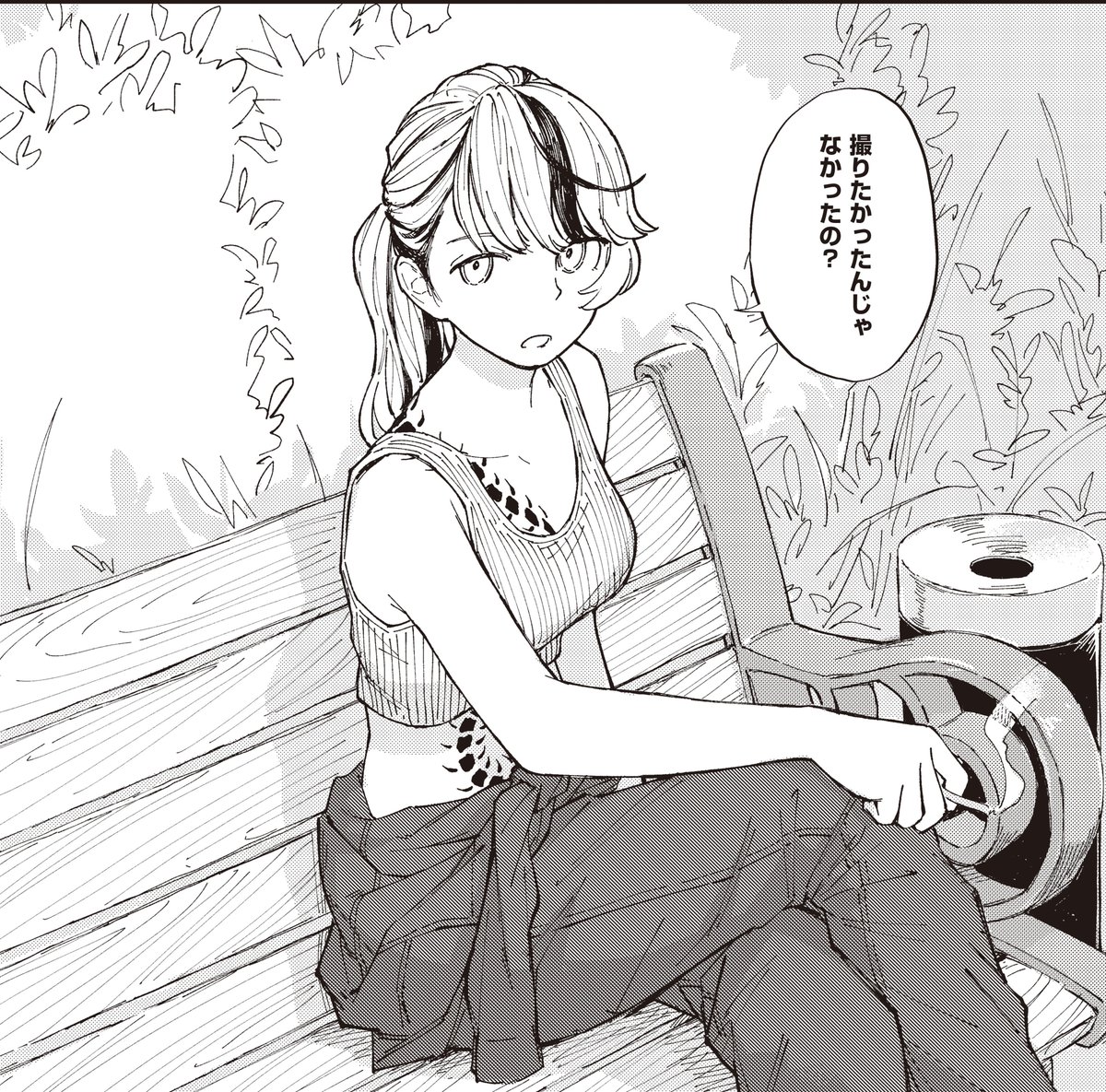 《COMiC NOiPA 作品紹介②》
【ぷえぶろ/たゆたうふたり 1服目】
友達0の主人公が出会ったのは、気怠げな作業服の女性--。
その喫煙する姿に惹かれ、無意識でカメラを構えてしまう📸
未遂の撮影だったが、当の彼女から撮影の提案をされ😳

美大女子×タバコで贈る、青春キャンパスライフ新スタート‼️ 