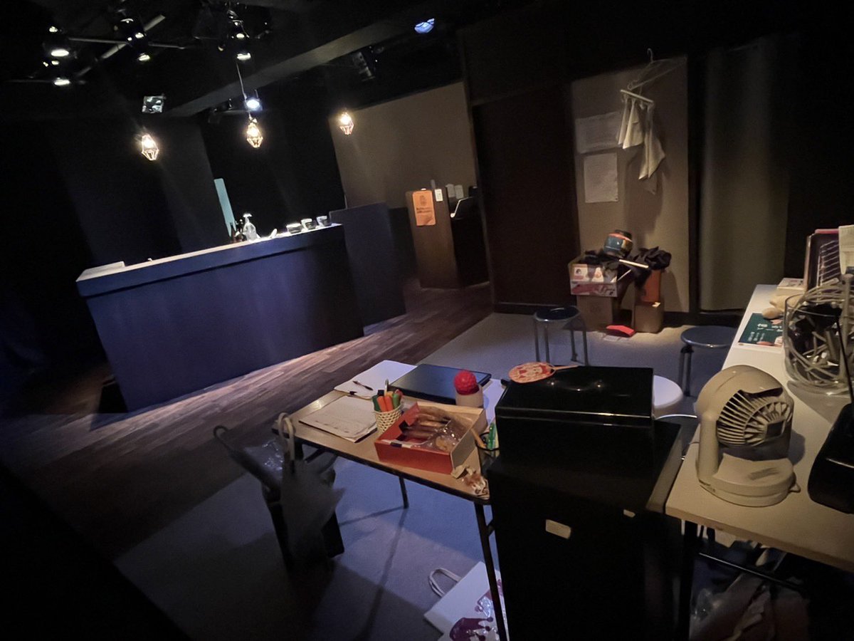 RuinoAyu's tweet photo. 劇団あばば「paraiso」無事終演しました🍹皆様ありがとうございました！！
稽古開始した秋からあっという間の5日間でした。昔はわからなかったけど、帰ったあと戻れなくなる気がするあいちゃんの気持ちが今はよくわかる。
会えなかった人たちにもまたいつか会えるかな、この先にも楽園があるといいな⛄️ https://t.co/Kxt7aHcddZ
