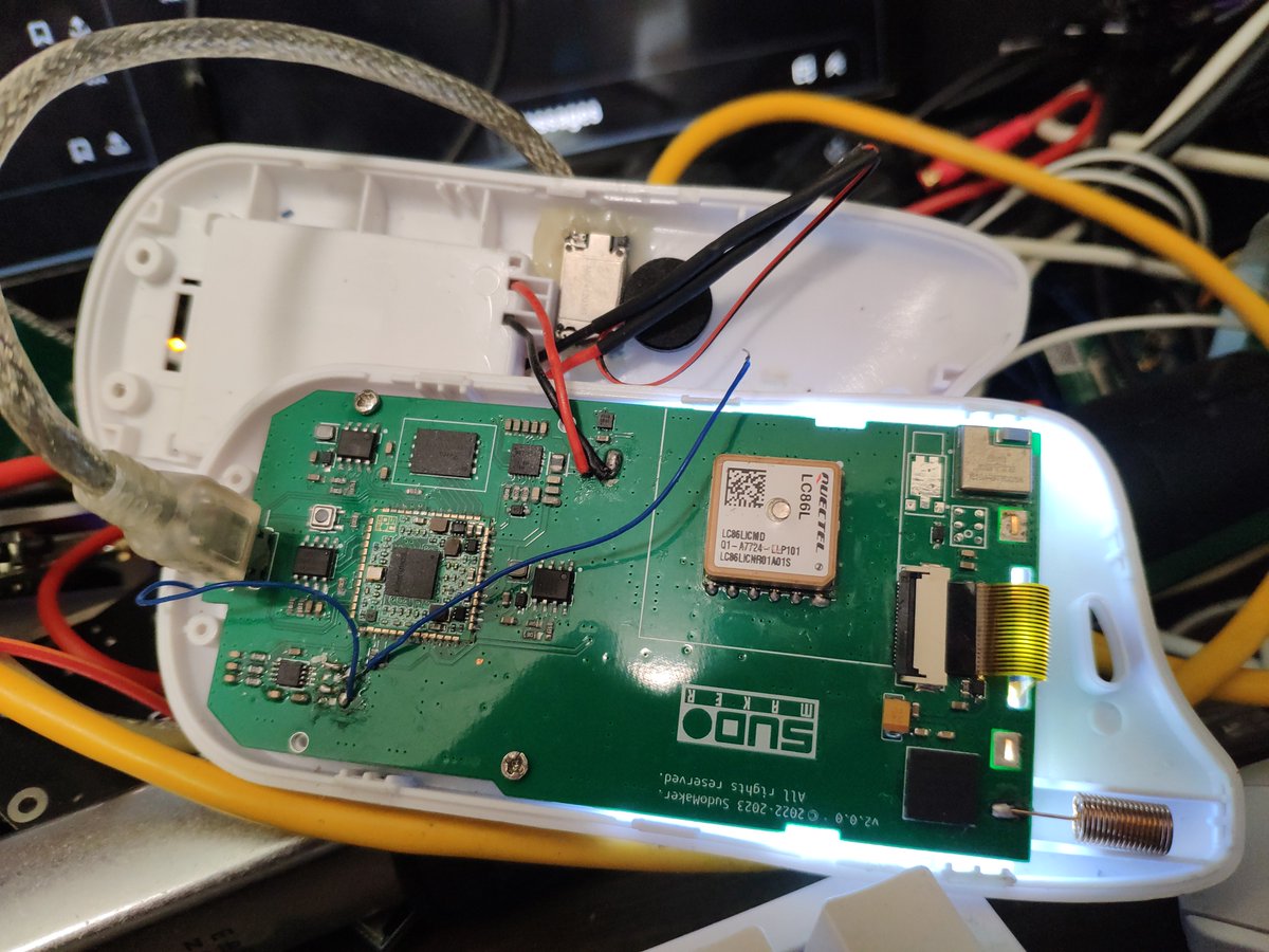 ReimuNotMoe's tweet photo. Did I forget the existence of #WirelessTerminal? No, not at all.
It will be powered by our #ResonanceJS and share the same codebase with #LoShark. https://t.co/joHsX3GsZy