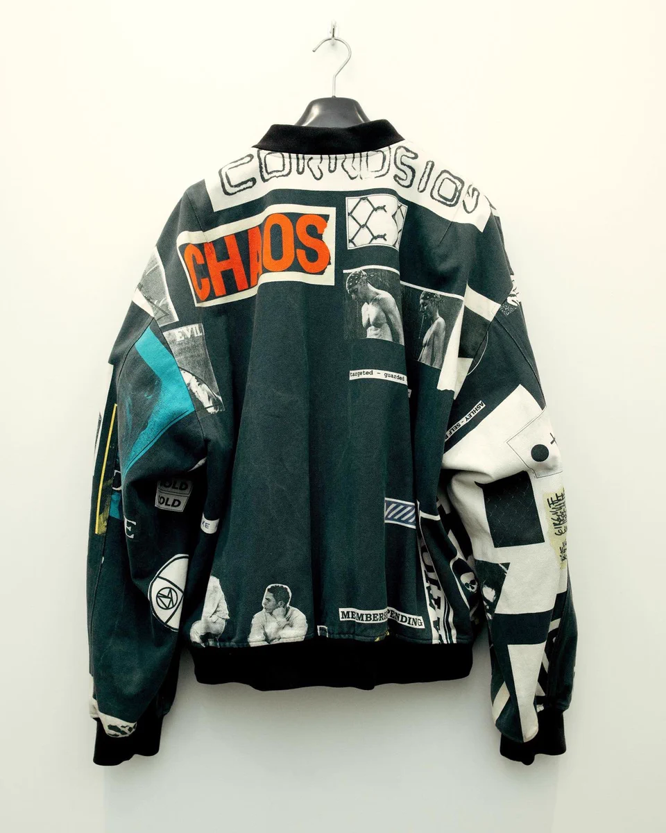 GE_Z96oaAAAt017?format=webp&