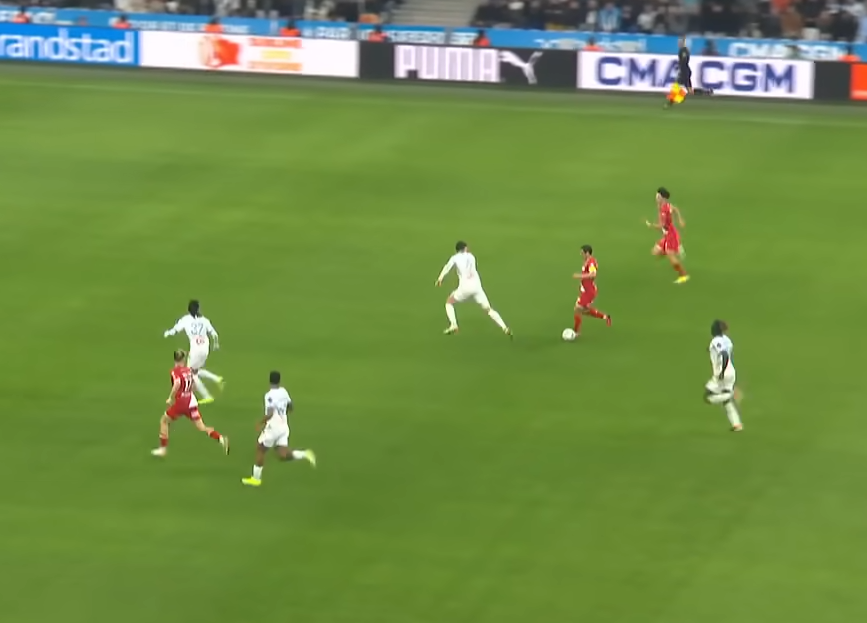 fabbundy's tweet photo. @LaTribuneOM pour lui, il est en 2 contre 1. et cherche à resituer Ben Yedder qui peut jouer le une deux.  Le retour de meite est pas fait la derniere fois qu'il peut prendre l'info https://t.co/jHSzdyH15W
