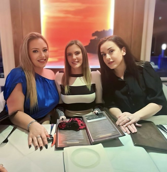 Monday has landed with a bump so I'll just reminisce about Saturday night, friends, laughter but most