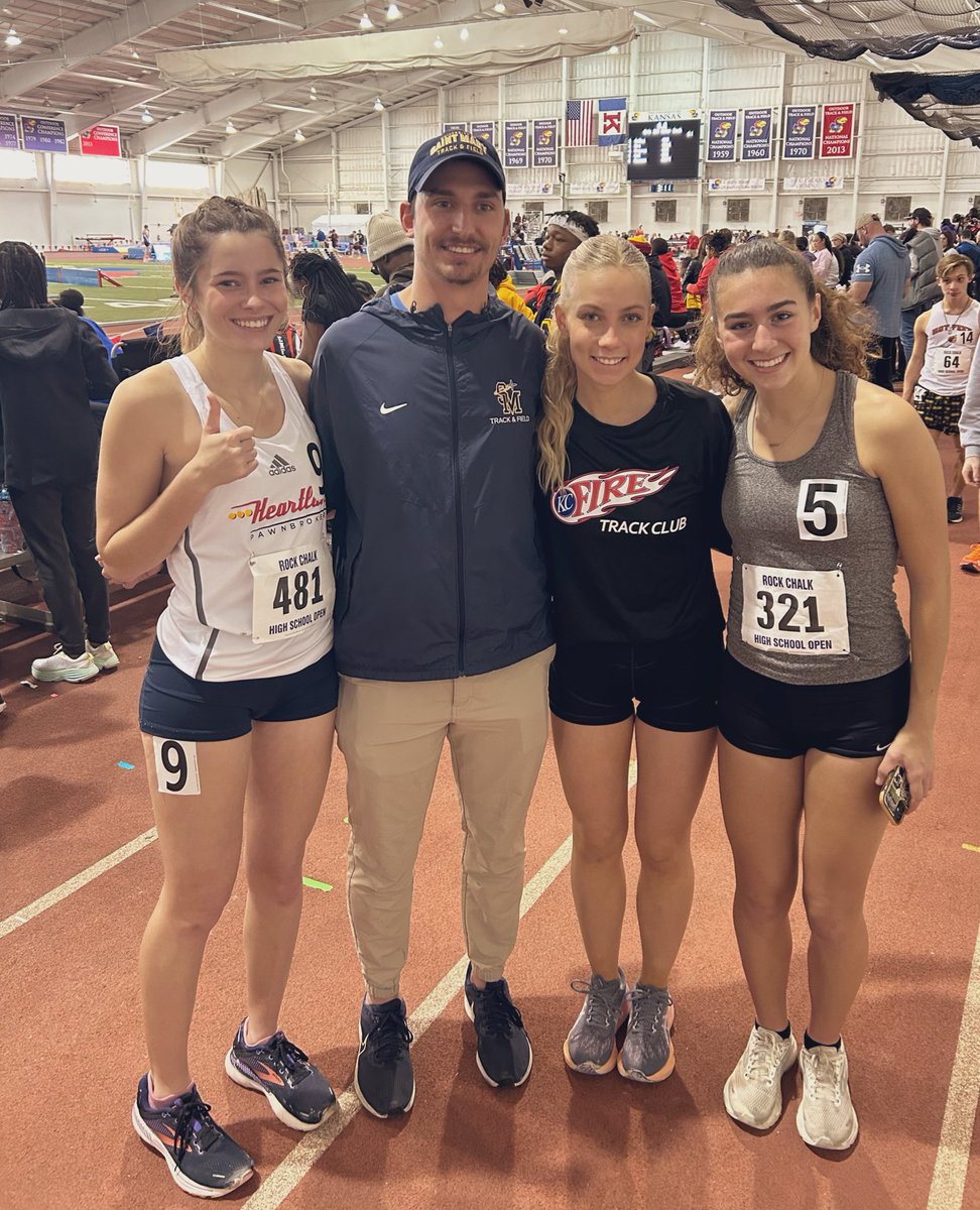 Dusting off the spikes @ Rock Chalk Open #rustbuster #futurespires #indoor #kutrack <a href="/SaintMaryXCTF/">Saint Mary XCTF</a> <a href="/kansasrunning/">KSXCT&F</a>