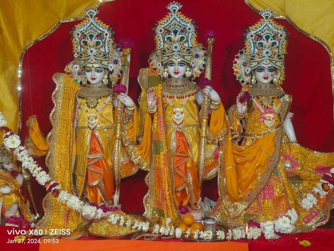 SamarsinhM's tweet photo. @narendramodi Lagta hai prabhu ram Ki har Murti me pran aa gaye hai... Dekhie kitne sajiby lag rahe hai tino #jaishriram jay #maaheera https://t.co/GgrRQw1BTX