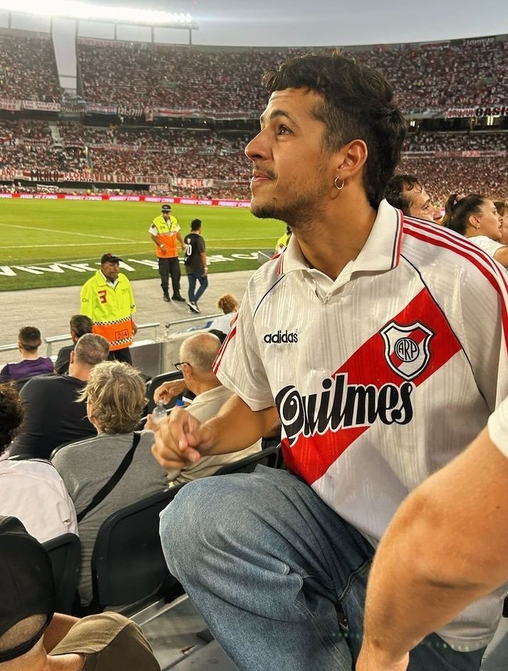 slyooona's tweet photo. Buenas noches, y que vivan los hinchas de river ❤️🤍 https://t.co/dVcBS57UOK