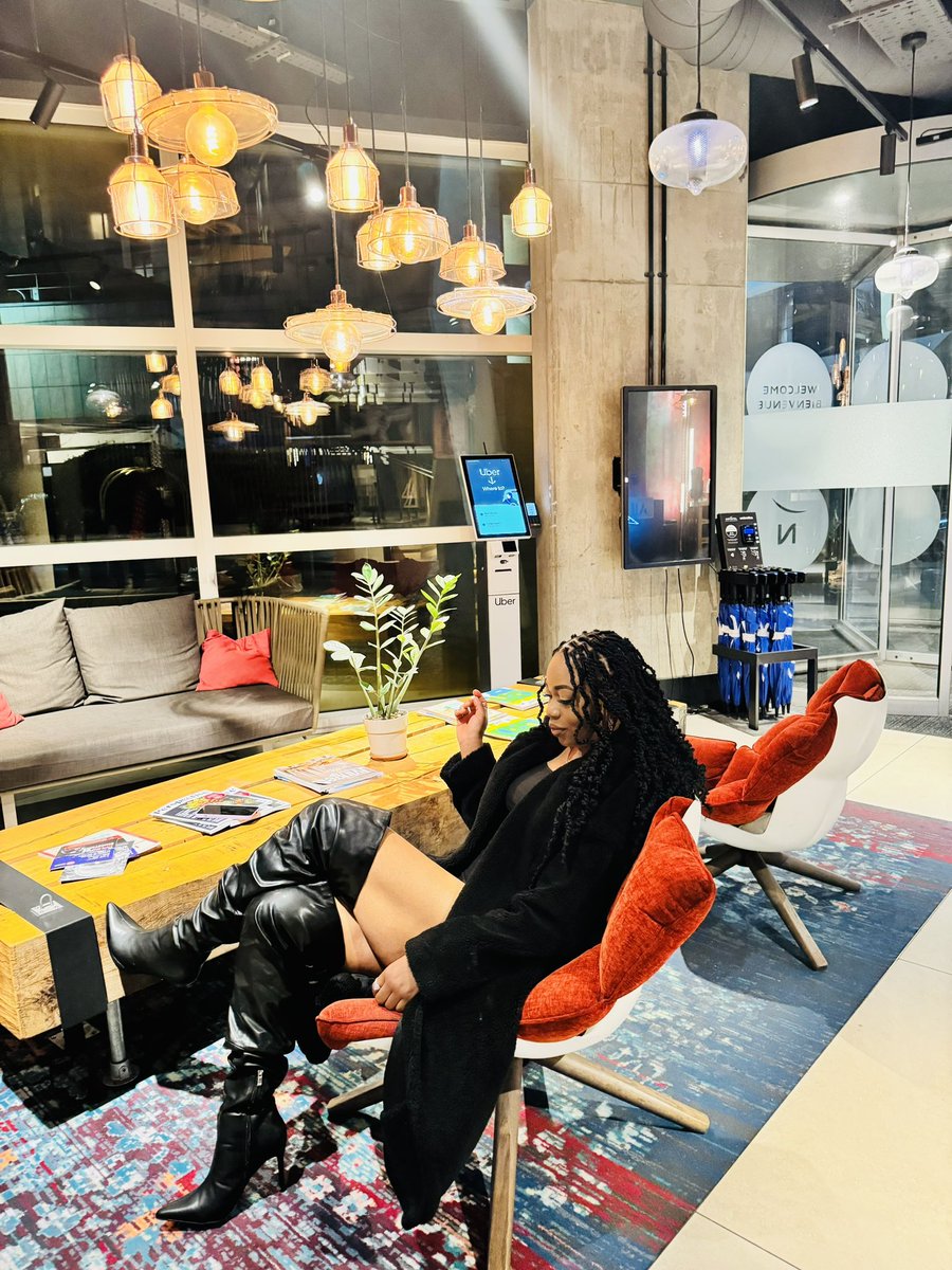 swashniggress's tweet image. About last night. Slayed tf out to my Davido’s concert #Davido02Arena #DavidoatO2