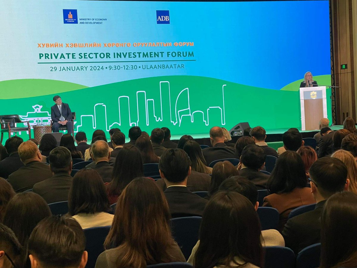 Мөнгөний хэрэггүй хүмүүст мөнгө өгий гэсэн сайхан чуулган болоод өнгөрлөө…