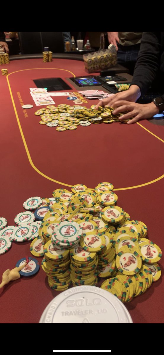 eddiefunplayer's tweet photo. Fuck. 4 way all in with AA $6,000 pot at @LarryFlyntsLL $2/$5 🔥
#funplayer https://t.co/m8be3SWVSY
