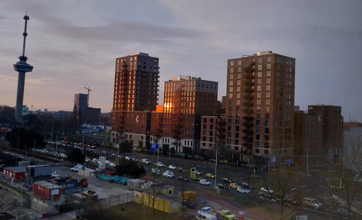 #goedemorgen zicht op Little C en de Euromast, Rotterdam