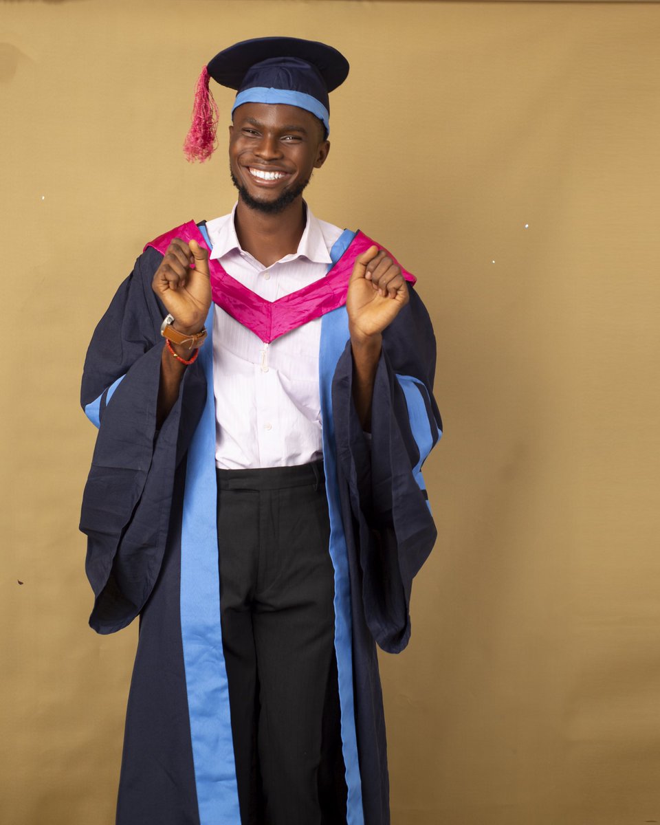 morayogba's tweet photo. Convocation session 😎

Graduating as a proud union member https://t.co/LvPRW8yLFg