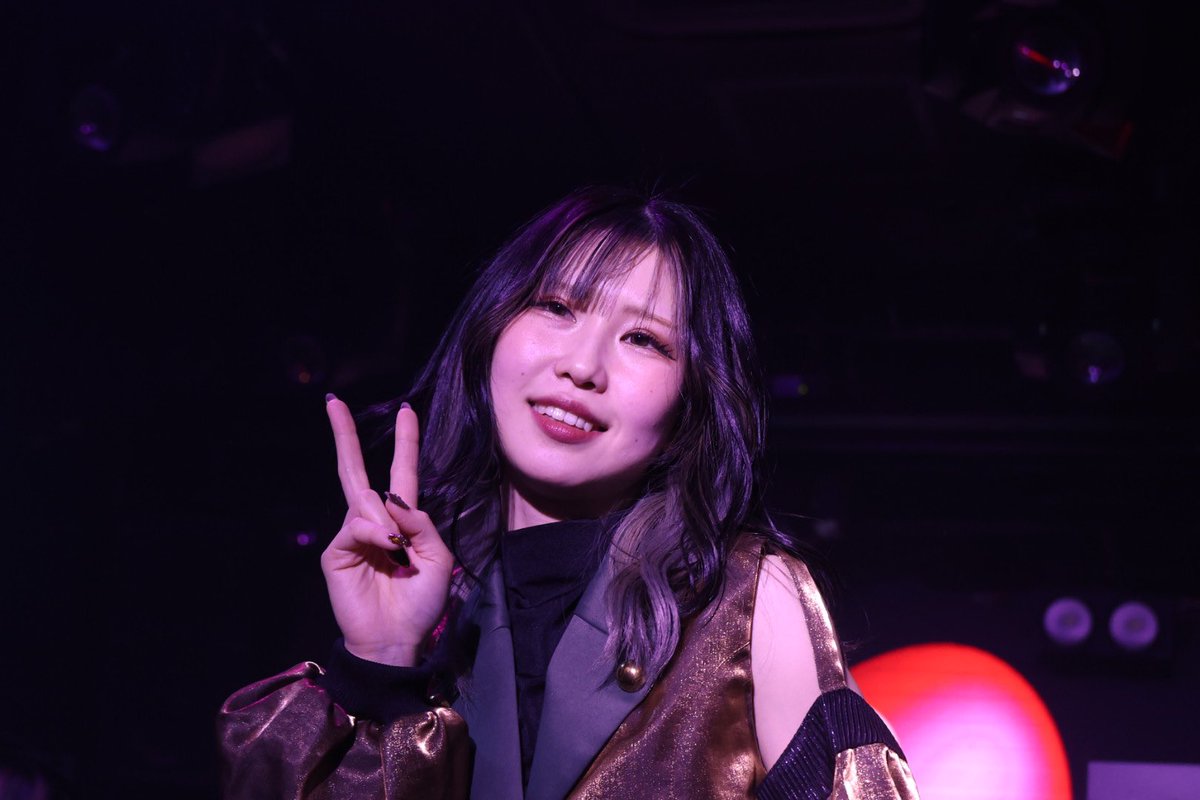 hiro0619yuki's tweet photo. ambitious1月定期ライブ
#Januaryparty #ambitious北海道 #ambitious
#KURUMI
うちの心友
最近脱力感ピースしてくるんだけど
結局どんどん笑って来る🤣
やってることはかおりさんと一緒🫣🫣
後ほどかっこいい心友載せるね! https://t.co/UDhFB44cFN