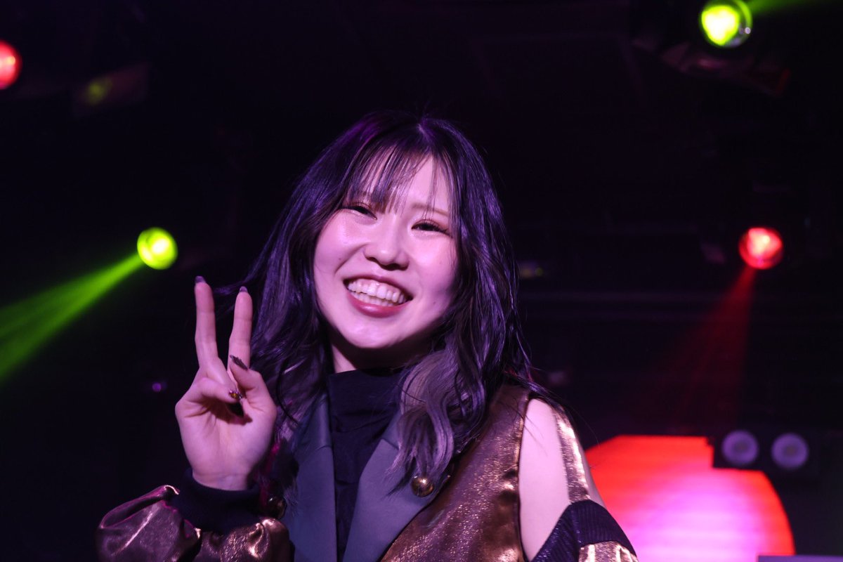 hiro0619yuki's tweet photo. ambitious1月定期ライブ
#Januaryparty #ambitious北海道 #ambitious
#KURUMI
うちの心友
最近脱力感ピースしてくるんだけど
結局どんどん笑って来る🤣
やってることはかおりさんと一緒🫣🫣
後ほどかっこいい心友載せるね! https://t.co/UDhFB44cFN