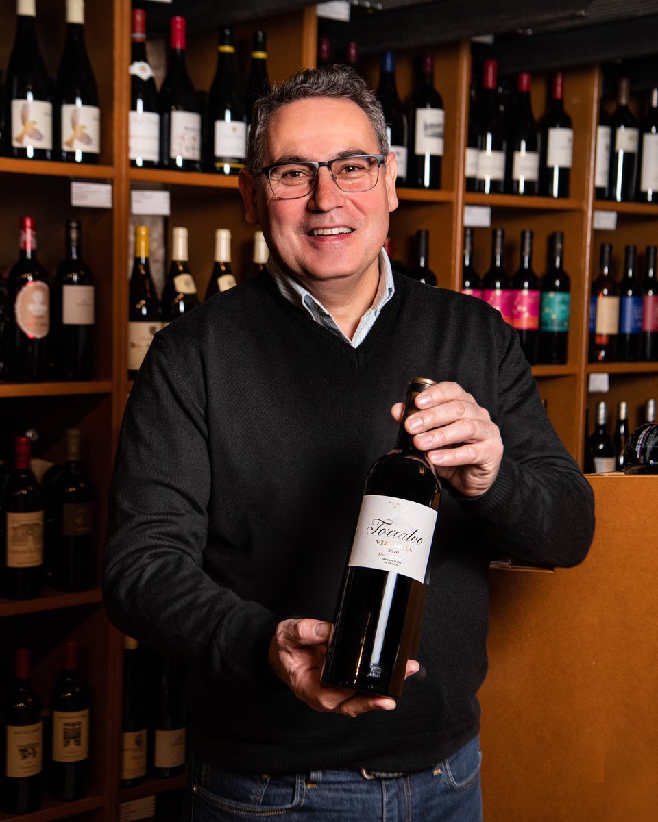 Torralvo 2020 es la nueva añada del excelente vino que Juan Carlos Vizcarra elabora con tinto fino de  Mambrilla de Castrejón (Burgos). Profundo, complejo y con textura aterciopelada. Un representante de los buenos tintos de Ribera del Duero. #vinodeldía bit.ly/3tS6LvS