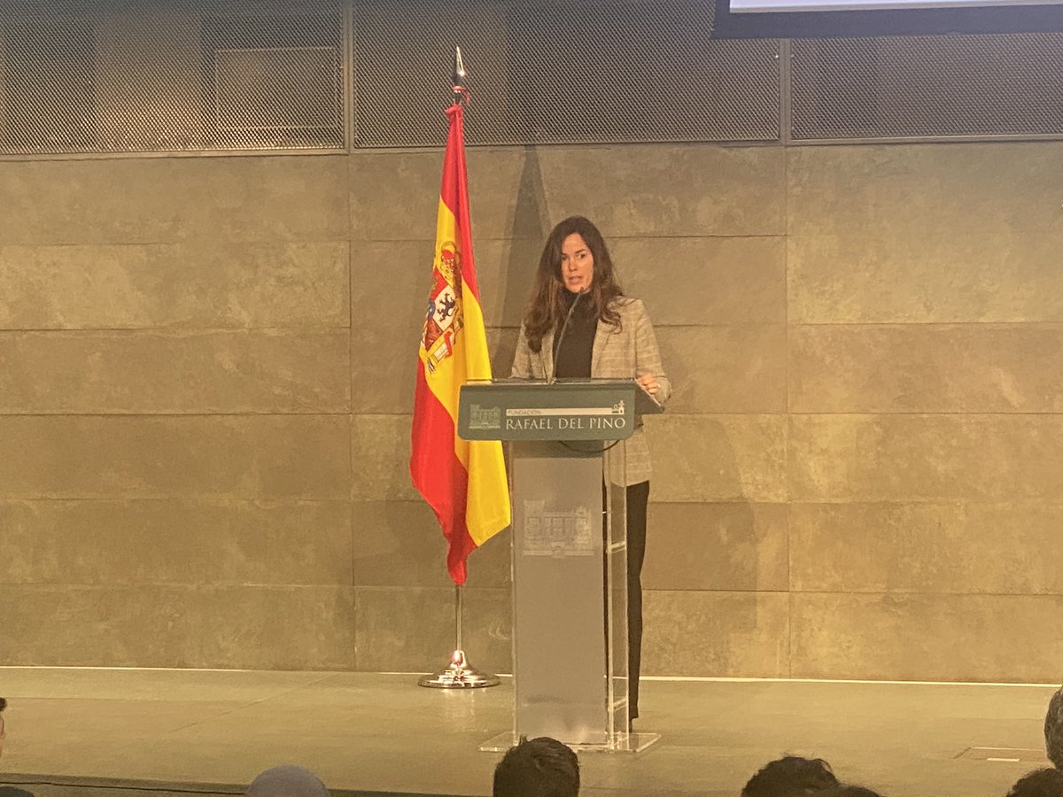 Fundación Rafael del Pino (@frdelpino) on Twitter photo 🗣️ <a href="/Anacebrianp/">Ana Cebrián</a>  “Es un placer para nosotros recibiros en el este acto organizado por la Fundación en colaboración con el Instituto Tecnológico de Massachusetts, el mítico <a href="/MIT/">Massachusetts Institute of Technology (MIT)</a> el principal centro de formación e investigación en ingeniería y desarrollo tecnológico del mundo.” 🗣️ <a href="/Anacebrianp/">Ana Cebrián</a>  “Es un placer para nosotros recibiros en el este acto organizado por la Fundación en colaboración con el Instituto Tecnológico de Massachusetts, el mítico <a href="/MIT/">Massachusetts Institute of Technology (MIT)</a> el principal centro de formación e investigación en ingeniería y desarrollo tecnológico del mundo.”