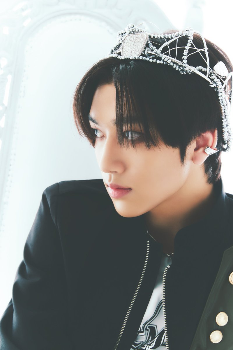 BOYSTORY_WORLD's tweet photo. BOY STORY 3rd EP <JI> 
Concept Photo. MINGRUI

以光明之心展开新的反击

📍3rd EP <JI> Release
02. 03. SAT 6PM (CST)

🎧 Title Song <Alpha>

#BOSS #BOYSTORY 
#明睿 #MINGRUI
#極 #JI #Alpha https://t.co/1NScXXV1FA