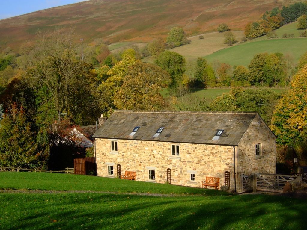 TheHolidayCots's tweet image. Discover The Barn at Mead Farm, a hidden gem in Hope near Castleton!

🛏️ Sleeps 1-7
theholidaycottages.co.uk/derbyshire/159… 

#TheBarnatMeadFarm #HopeValley #SelfCatering #BookDirect #Holiday #Derbyshire #Retreat #Explore #PeakDistrict