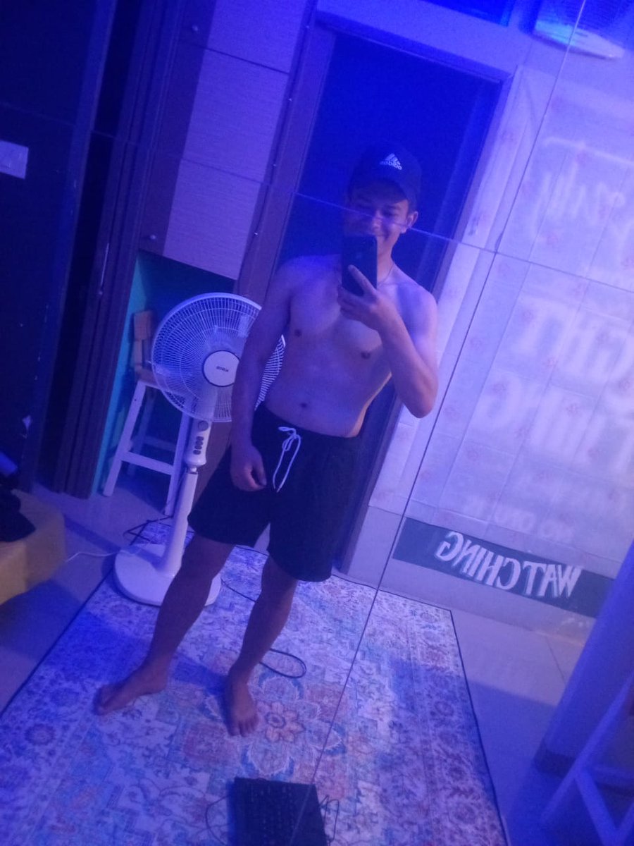 Ferdyano5's tweet photo. Nothing special from me but I can make special for you 💦💦💦💦 https://t.co/GTQi2RMYkV