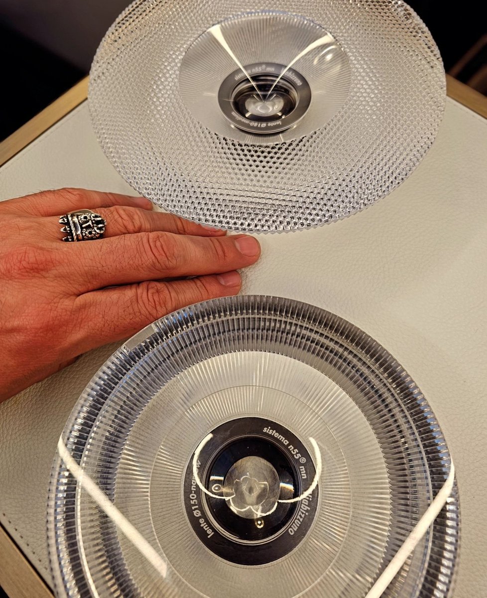 #LasNetasDeNoriegga2024

Sí lo tuyo es la luz arquitectónica...

Tú; ya le preguntaste a tu proveedor de iluminación...

Sí; las ópticas que él te está vendiendo, son profesionales...

¿ ?  🤔