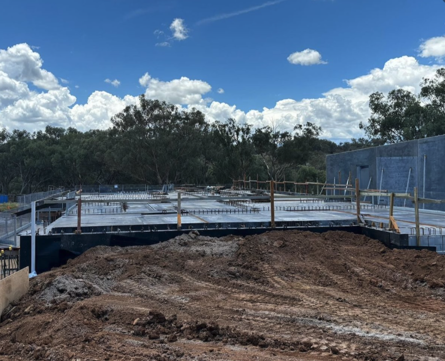 Calrossy tweet media