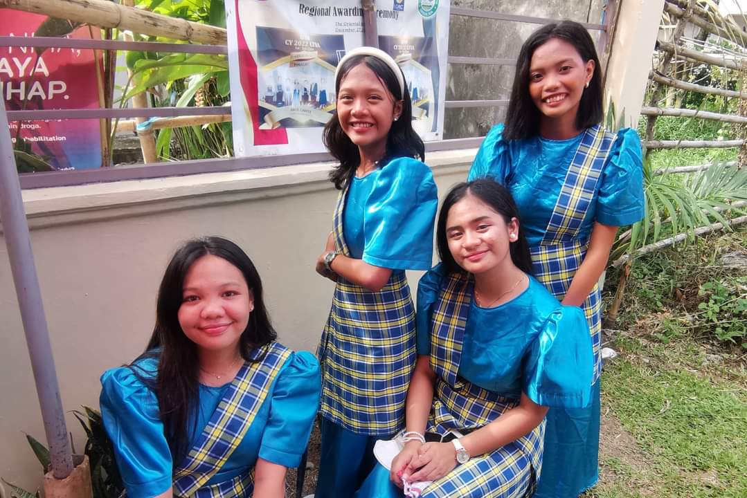 anhsSPA's tweet photo. LOOK: The ANHS Bayle sa Kalye, SPA Vocals and Rondalla were invited by the Lupong Tagapamayapa of Barangay Cavite Alagalang, Leyte - "Regional Winner in the Lupong Tagpamayapa Incentive Awards" to give warm welcome to the validators, September 04, 2023. #TatakAlangalangNHSSPA https://t.co/JN1yBWalx6