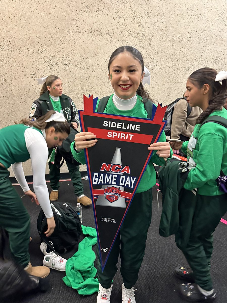 2020Psja's tweet photo. Coming home winning the overall Sideline Spirit Award at one of the most prestigious national competitions in the nation out of 24 teams  makes the work worth it! It’s a first for our school! #nca #ncanationals #psja #psjaisd #wearememorial #psjaproud @PSJAMemorial @PSJAISD https://t.co/EWX3tnBSZK
