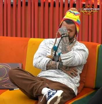 nomebuecriativo's tweet photo. O Savate expulsa o Leandro e ainda é líder, reis fazem assim #bbtvi https://t.co/qShJtio8ZN