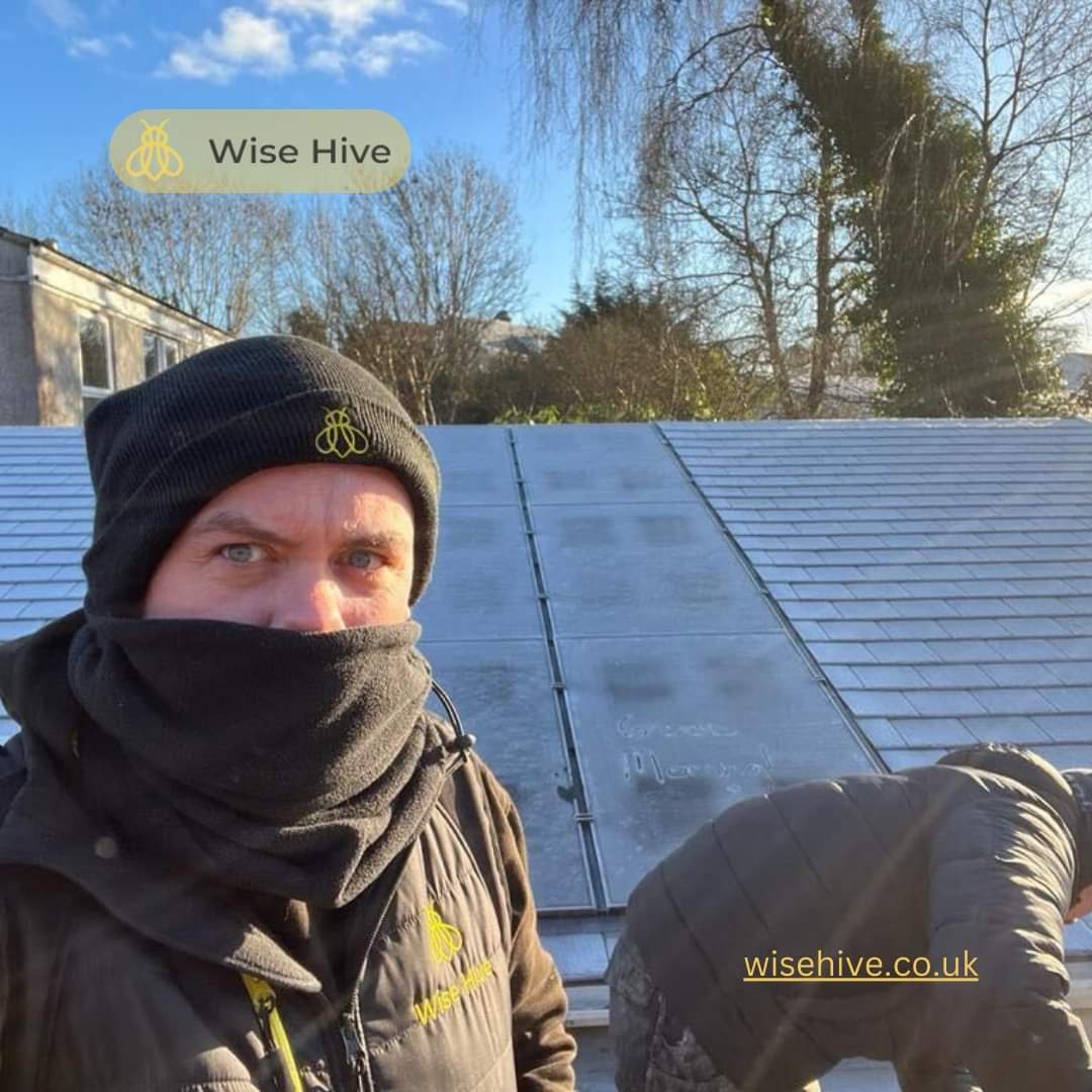 Good morning from Wise Hive Group. Despite the winter chill, our team is working tirelessly to harness the power of the sun for you. Nothing can stop us from bringing sustainable energy to your doorstep! 

#wisehive #brightermornings #swanseasolar #greenenergychampions