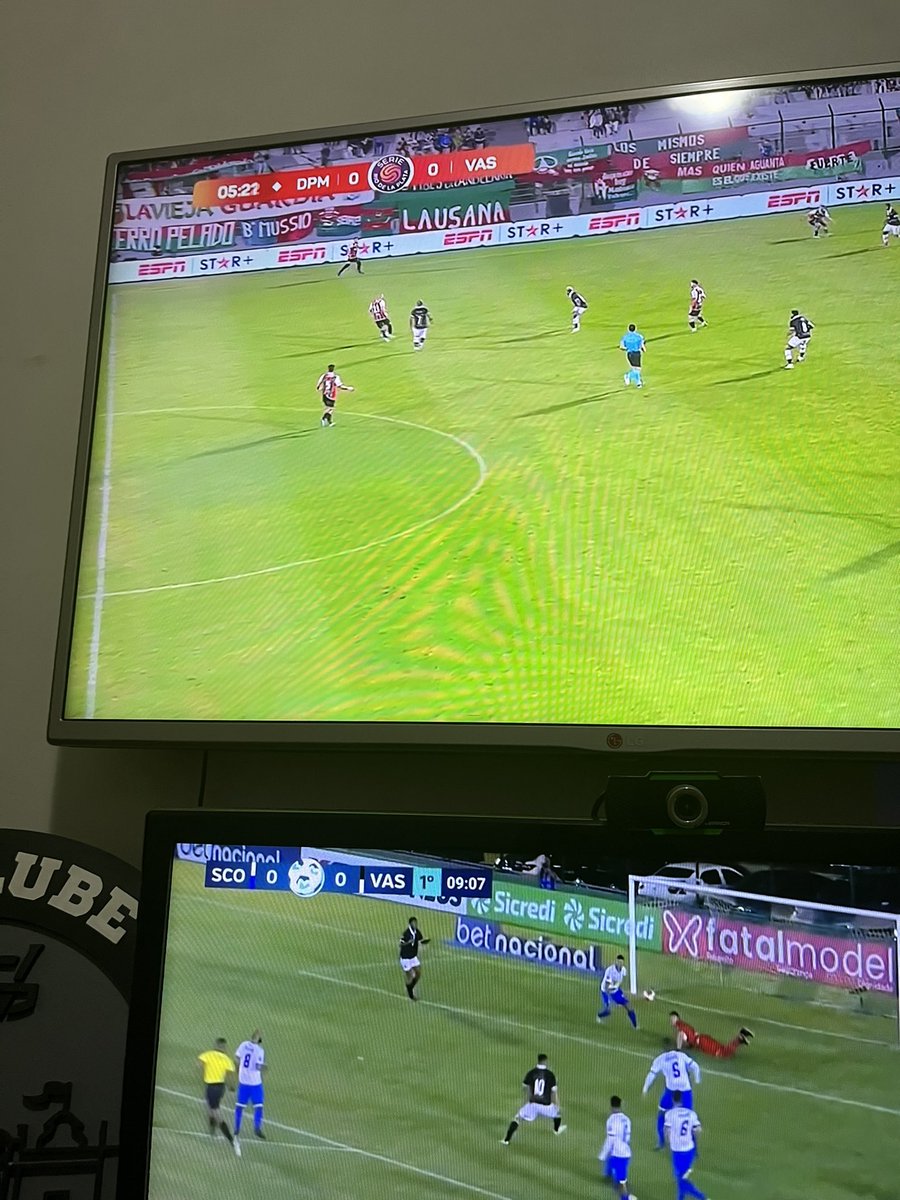 newscolina's tweet photo. Simplesmente uma overdose de Vasco. 🤯 https://t.co/GfBqY1c2Rp