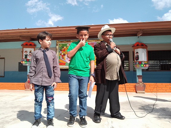 Diferentes actividades sobre la FESS participando nuestros estudiantes y docentes <a href="/_LaAvanzadora/">Yelitze Santaella</a> <a href="/Berzabethg1/">Berzabethgandicaoficial</a> <a href="/CDCETachira/">CDCE Táchira</a> <a href="/Crazet2011/">Crazet2011</a> <a href="/SalaTachZet/">Coord de Informatica ZET</a> <a href="/profeFormacion/">INVESTIGACIÓN Y FORMACIÓN</a> <a href="/KaremDeBernal/">Karem Durán de Bernal</a>
