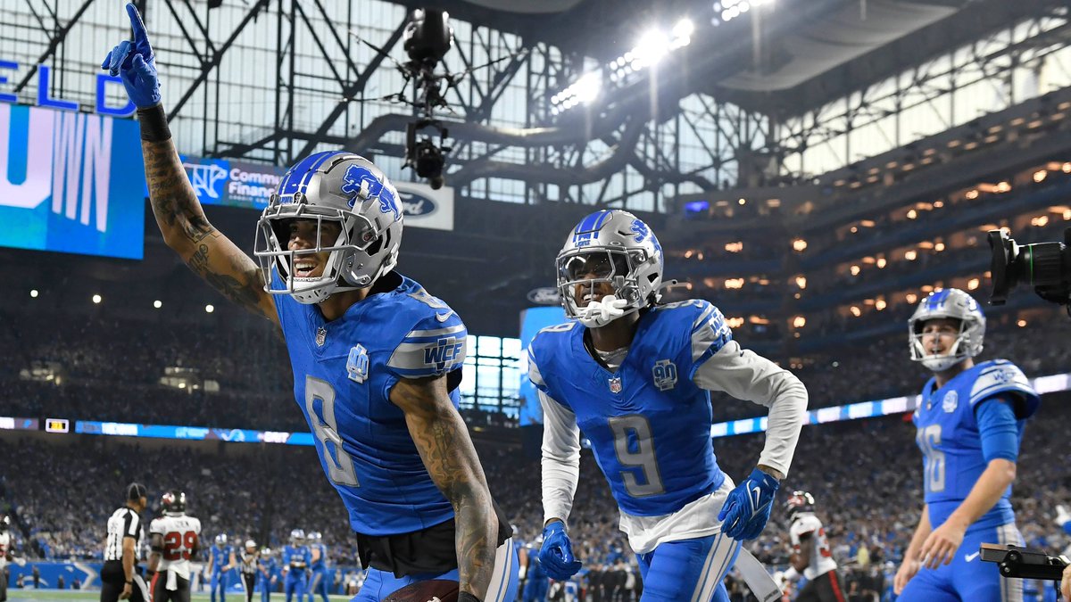 AroundTheNFL's tweet photo. Lions prove capable of competing "with the big boys" by booking second-ever trip to NFC title game

https://t.co/43xWHQEIcD https://t.co/qEKMd9o93x