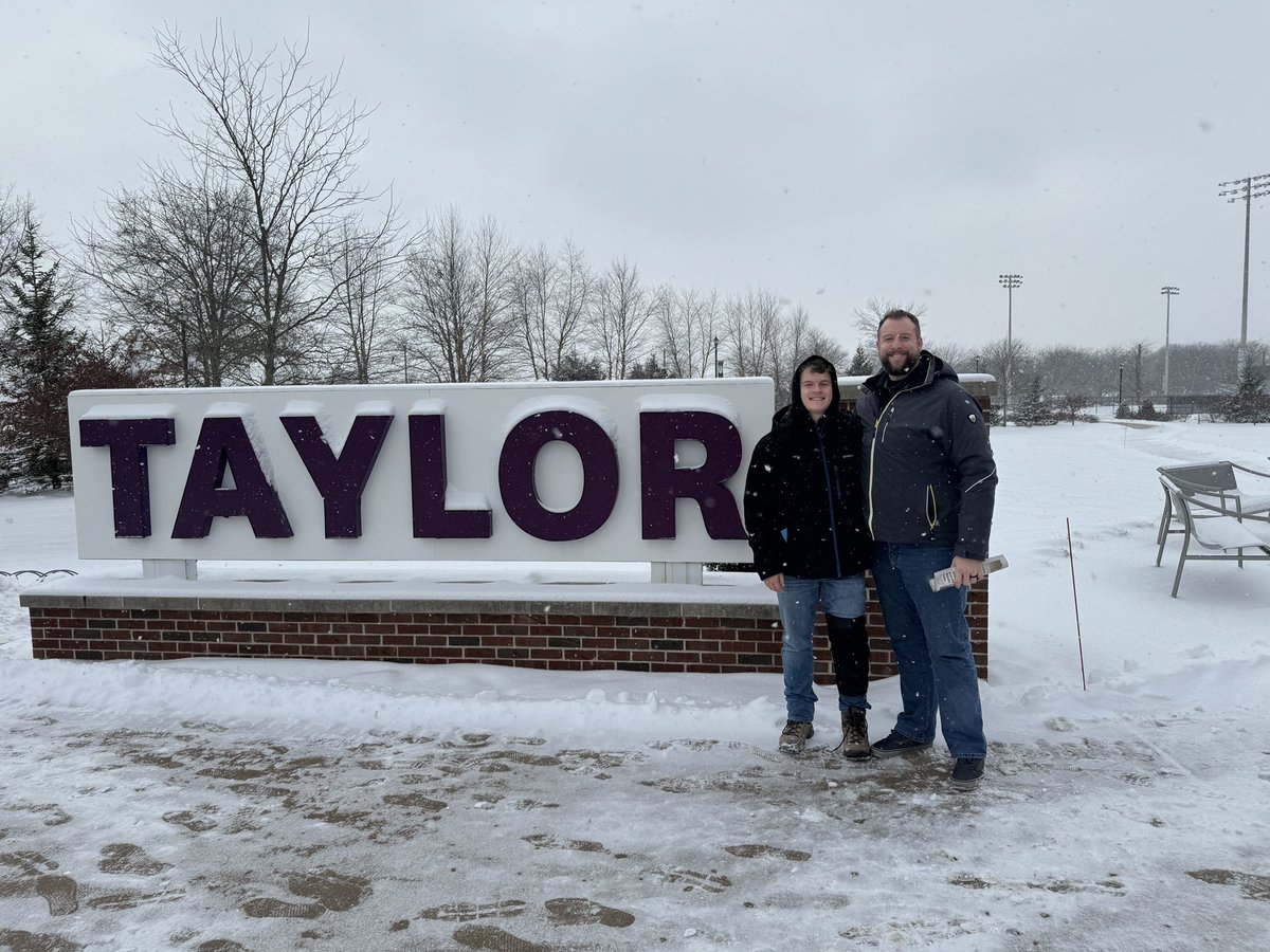 EthanDeVore12's tweet photo. #AGTG After an official visit to @tayloru I’m blessed to receive my 5th offer to play College Football
@taylor_football @F00TBALLDAD @CoachVermette @RB95NXTTOPREC @NewLevelPerform @Coach_J_Fowler @HPCAFootball @Coach_Boddie @Coach_Mingo @HPCA_Athletics https://t.co/ptfFmc4mVw