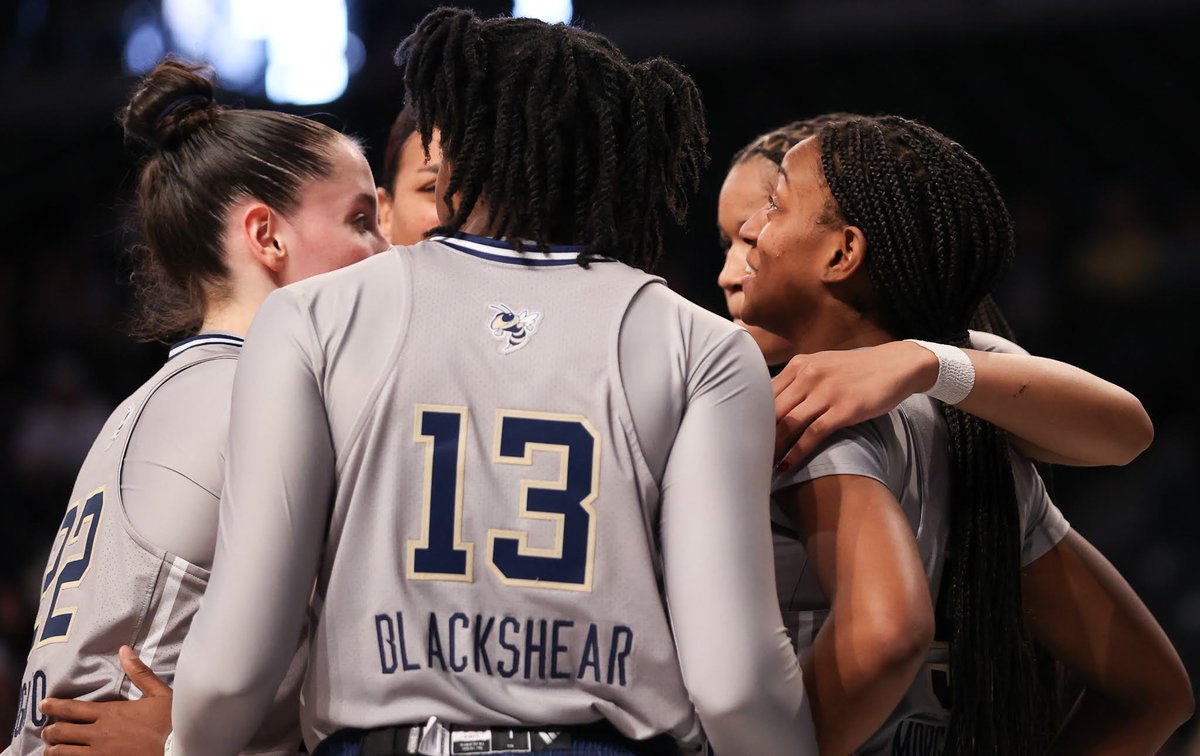 GTWBB's tweet photo. Growing together. 

#StingEm https://t.co/JgqB0qKJok