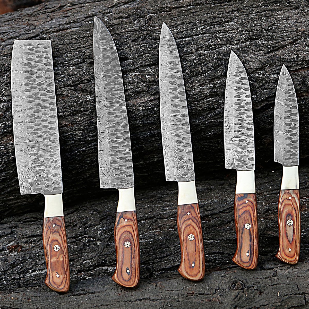 SafzBlades's tweet image. Elevate your kitchen game with our 5-Piece Chef Knife Set – a symphony of precision and style! 🔪✨ Unleash your culinary creativity and make every meal a masterpiece. Now available on Etsy. 🍽️🛍️ #ChefKnifeSet #CookingInStyle #CulinaryCraftsmanship