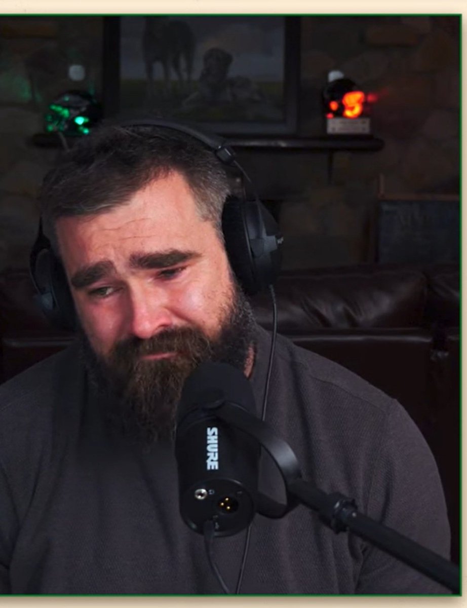 Me when                          Me when
Aaron Jones                   Anders Carlson
Went 50 yards               Missed the FG