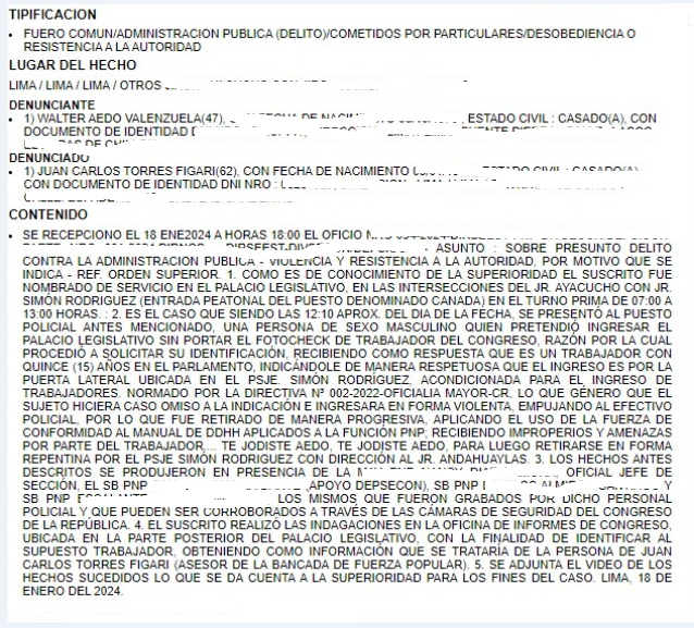 AlonsoRamosG's tweet photo. “Te jodiste,Aedo”. Más detalles de amenaza de Juan Torres Figari, asesor de bancada de Fuerza Popular, al policía Walter Aedo Valenzuela, que cuida la puerta del Congreso y le impidió el ingreso por no tener credencial jueves pasado. Torres respondió con improperios y violencia. https://t.co/zNoACgFiz4